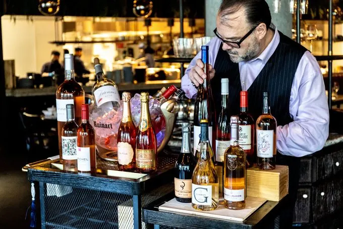 Mott 32 Rose Rickshaw