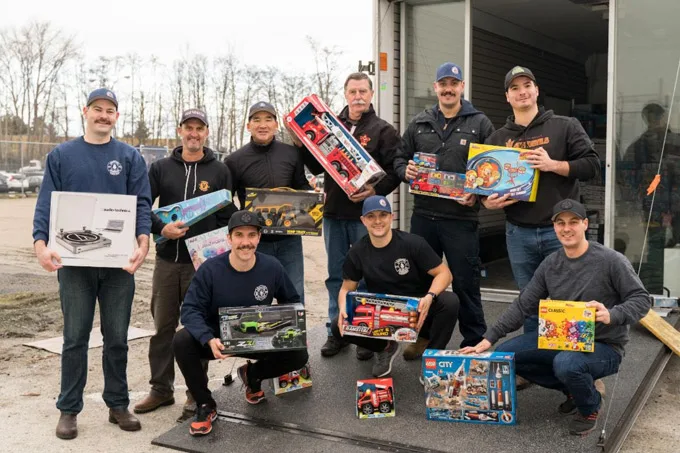 Vancouver Firefighter Charities Gears Up For Annual Toy Drive, Return Of Christmas Wish Breakfast