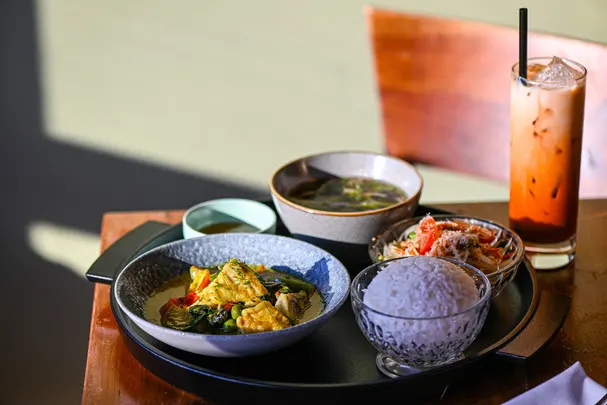 Maenam's Lunch Menu Brings Back Bold Flavours For Midday Meals