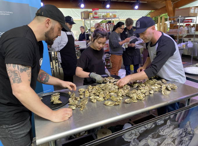 Fanny Bay Oysters Hosts Bc Seafood Festival Shucking Competition