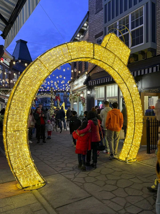 Christmas in District 1881: Visit Highlights