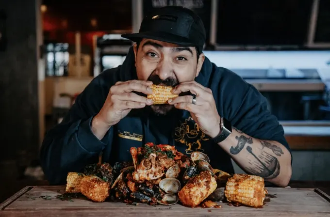 Boiling Point: Smitty&rsquo;s Oyster House On Main Street Debuts Sunday Seafood Boils For Two On February 18