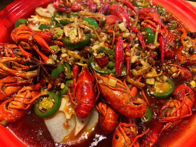 Best Fortune on Richmond's Famous "Eat Street" Kicks Off Summer with Spicy Crawfish Special, Attractive Set Menus, and Happy Hour Deals