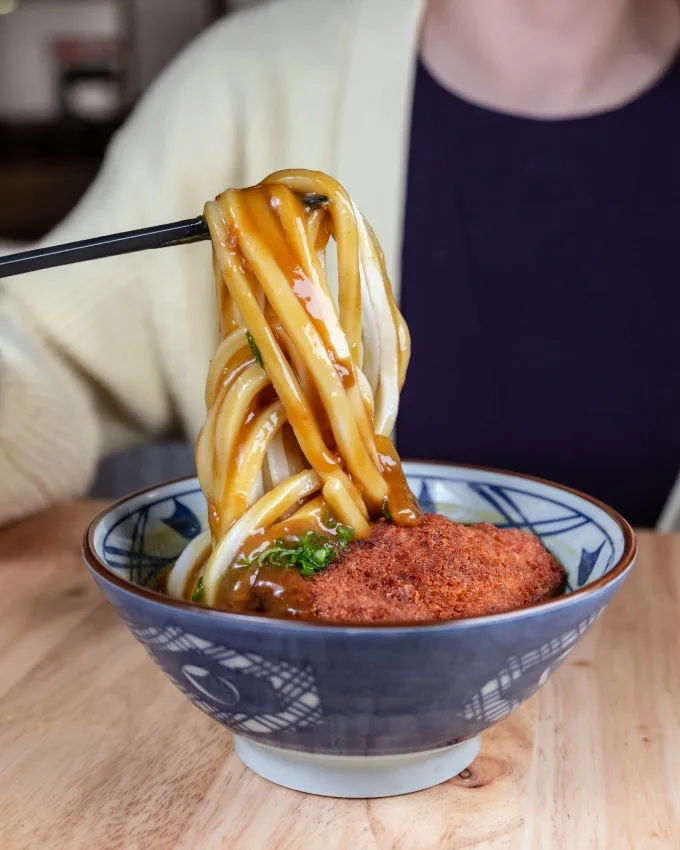 Where To Go In Vancouver For A Pre-Concert Bite / Post-Concert Drink