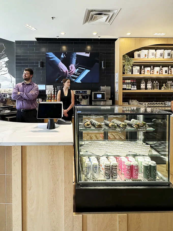 Artigiano Roundhouse: Caf&eacute; by Day - Aperitivo Bar by Night