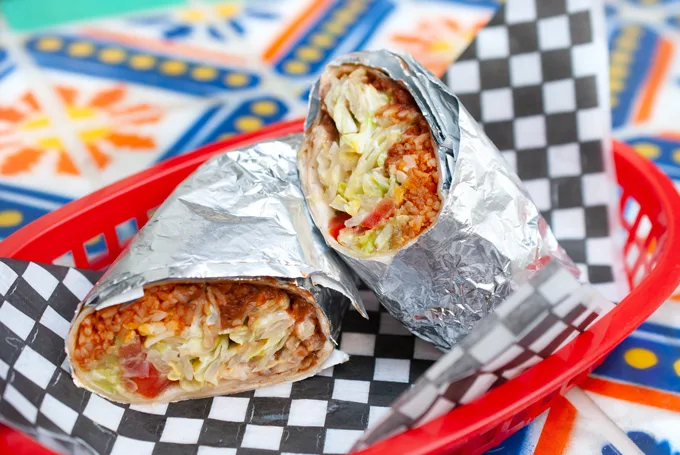 The&nbsp;Narrow Happy Hour: BOGO Taco Kat eats on the patio