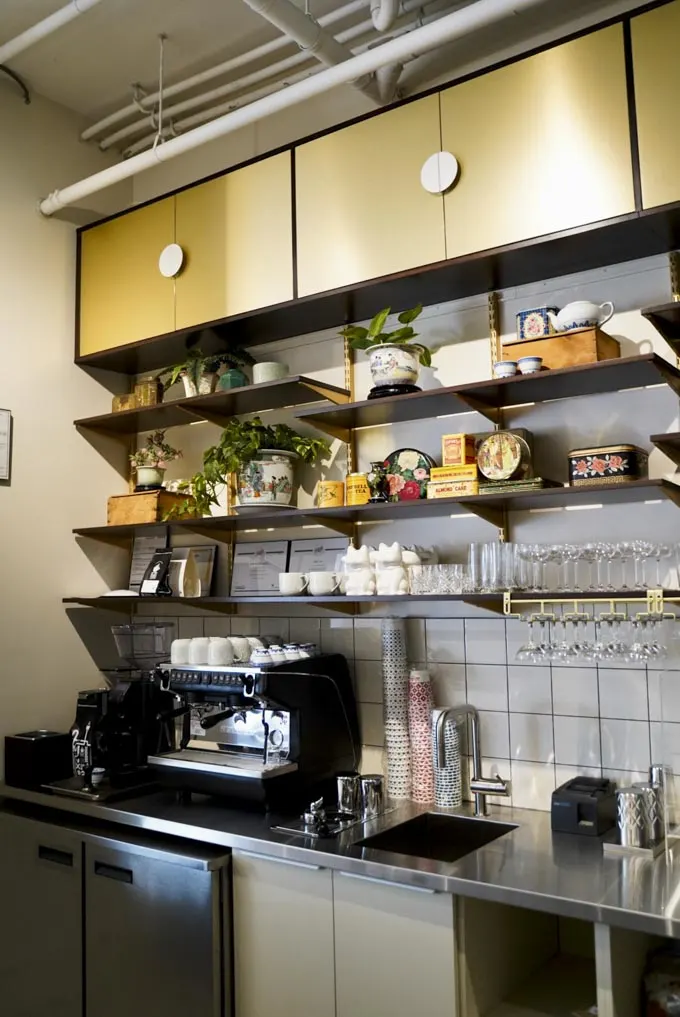Saan Saan Cafe: Nostalgic Hong Kong-Inspired Cuisine