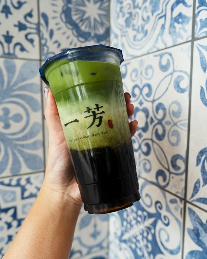YiFang Taiwan Fruit Tea: Robson Location