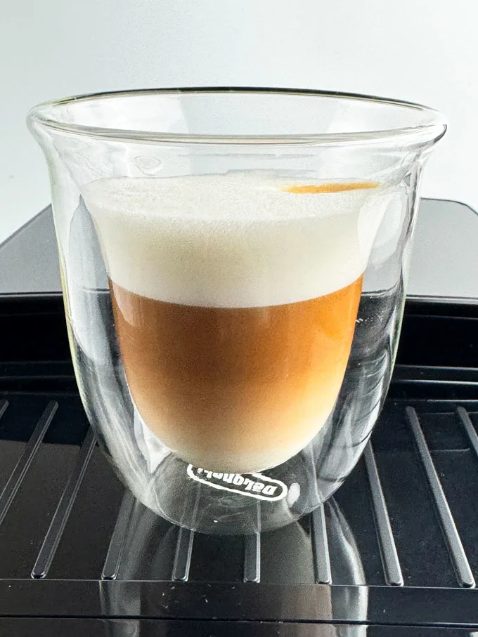 Magnifica Start Espresso Machine for Caf&eacute;-Style Coffee at Home