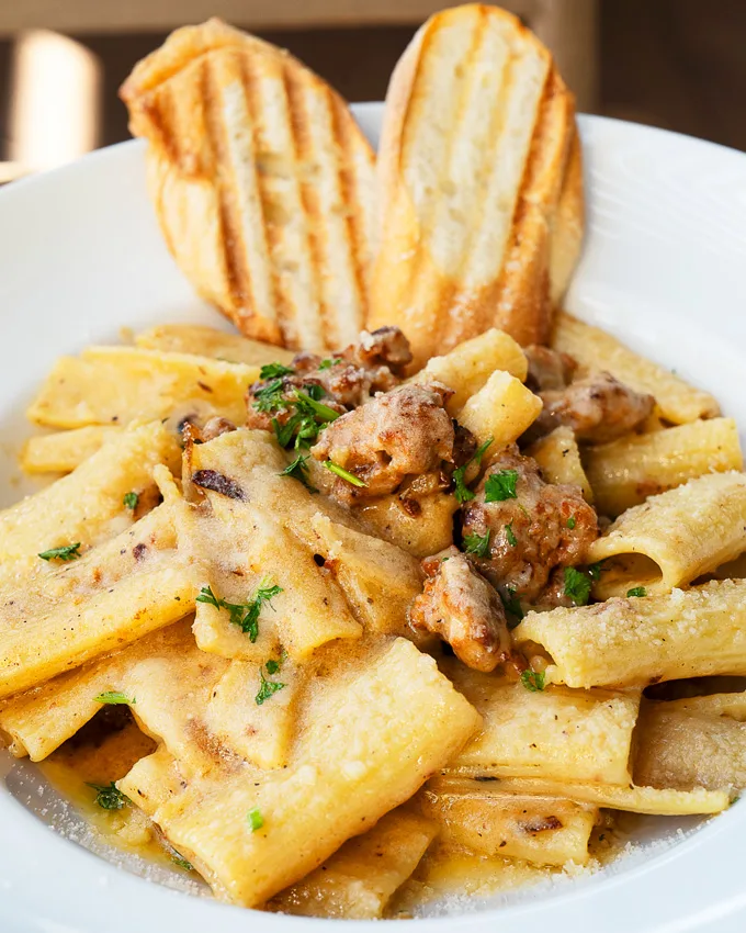 Affordable Weekday Lunch and Brunch at WestOak in Yaletown