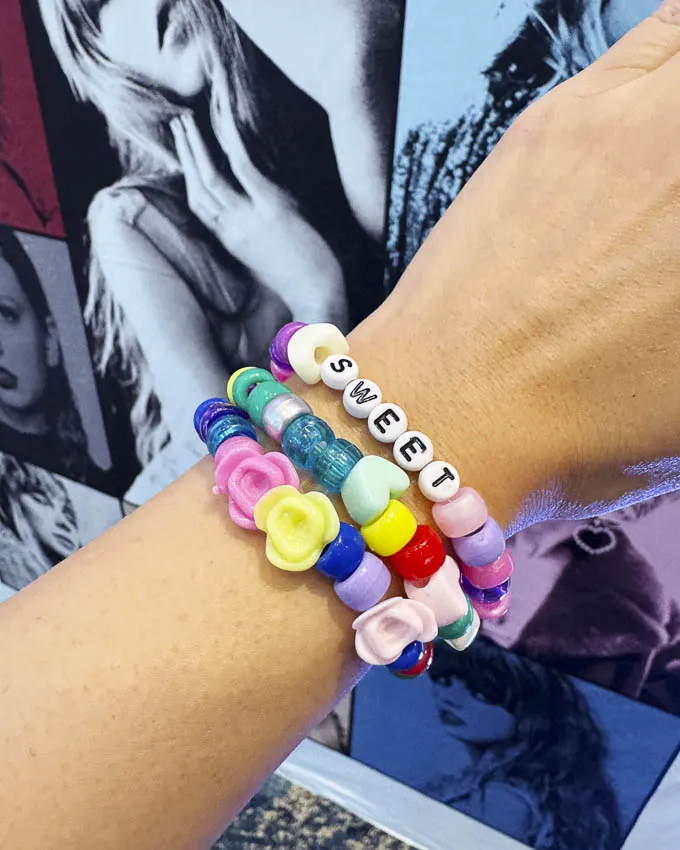 Marriott Bonvoy x Eras Tour Free Friendship Bracelet Making