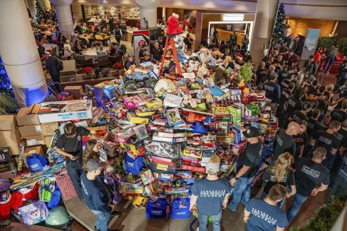 Vancouver Firefighter Charities Brings Holiday Cheer to Families