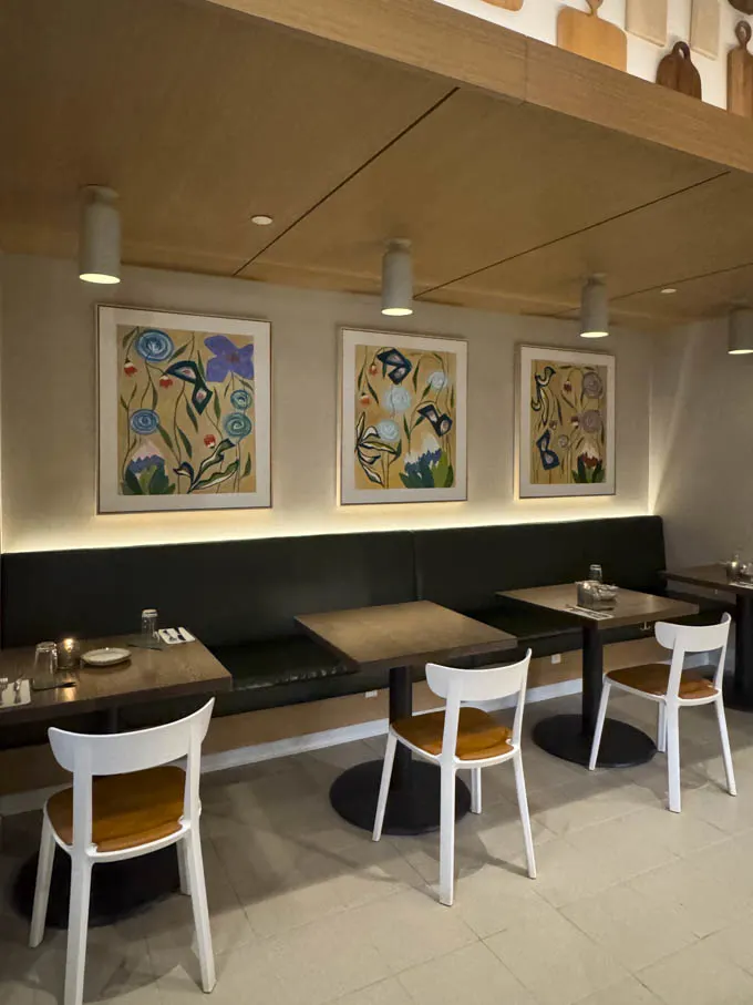 Combine Cafe & Bar: Farm-to-Table Dining in Surrey