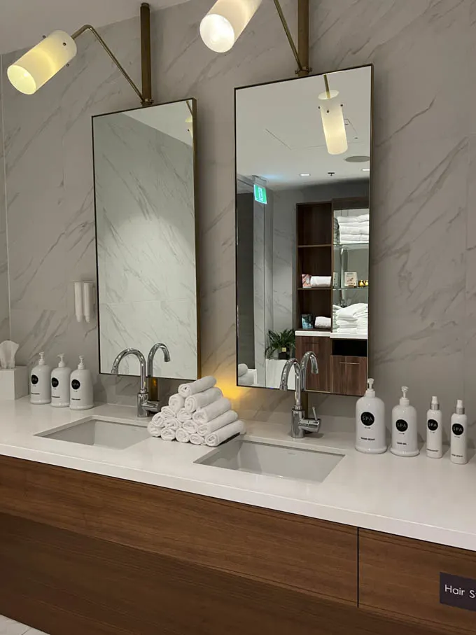 Spa by JW Vancouver: RMT Experience