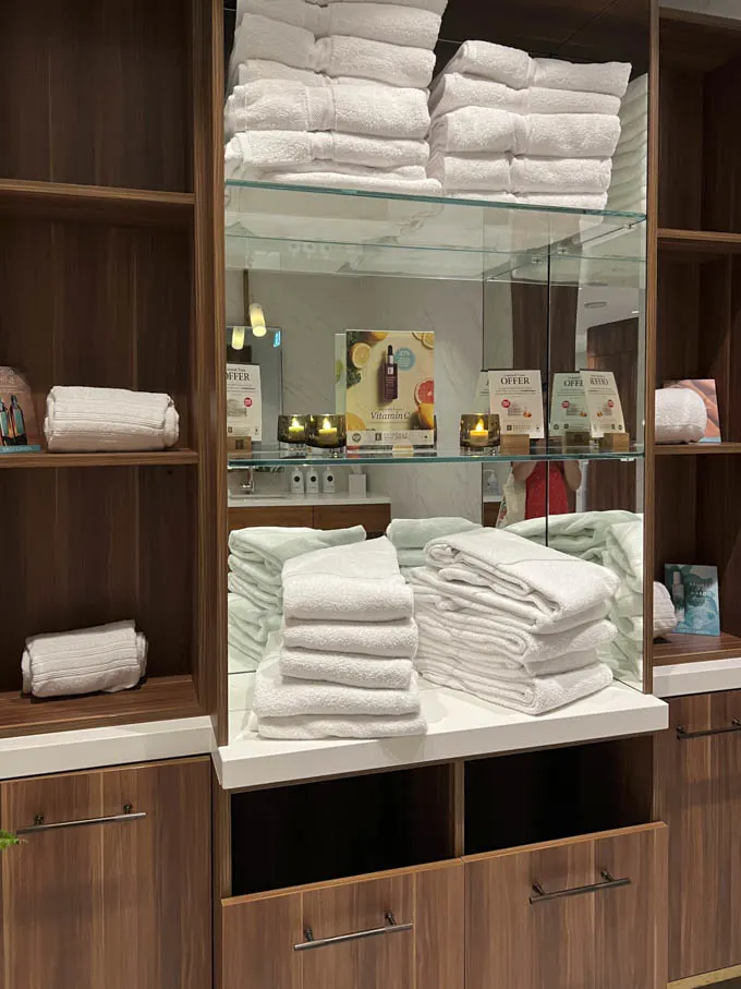 Spa by JW Vancouver: RMT Experience