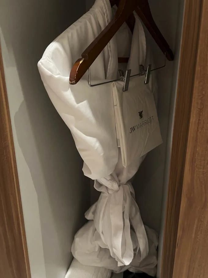 Spa by JW Vancouver: RMT Experience