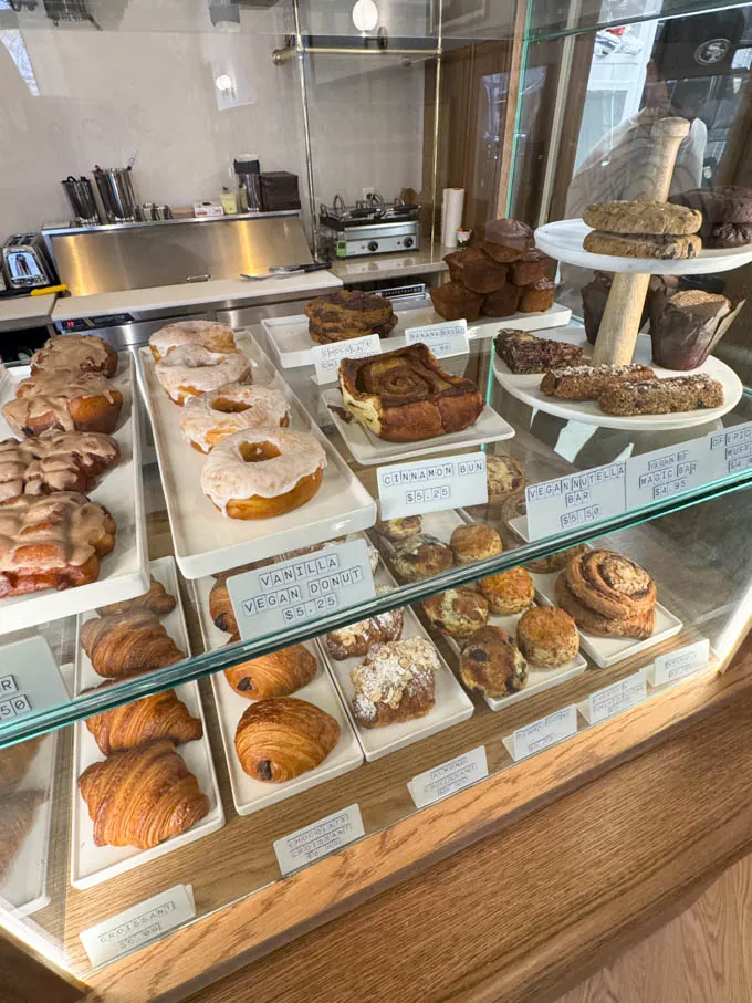 Deville Coffee Park Royal Now Open