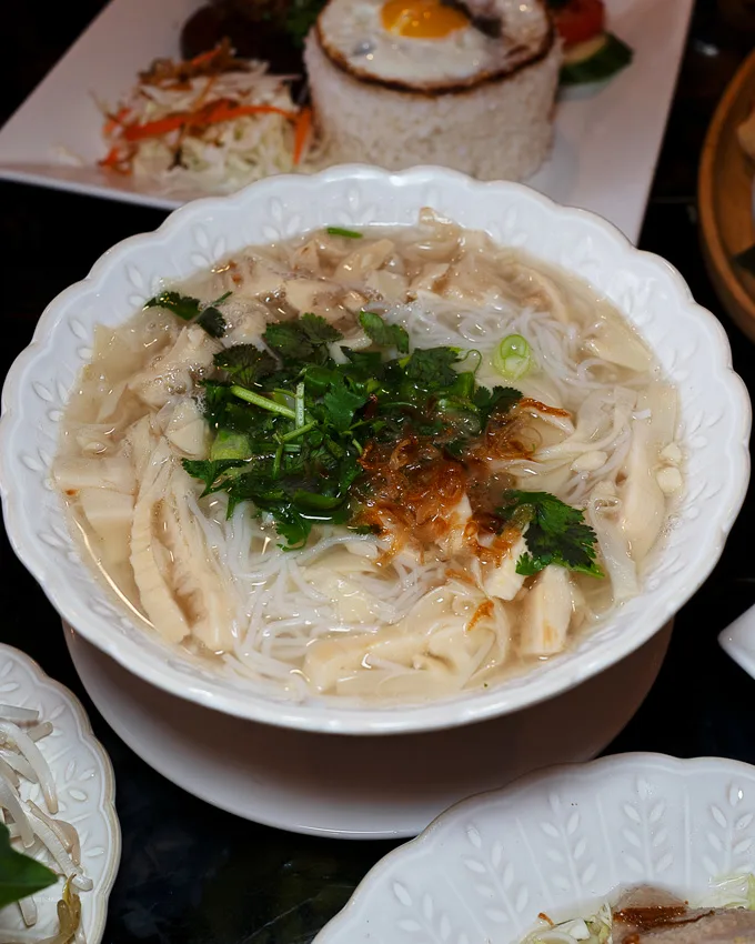 Mui Ngo Gai Now (Vietnamese & Singaporean) Open for Lunch