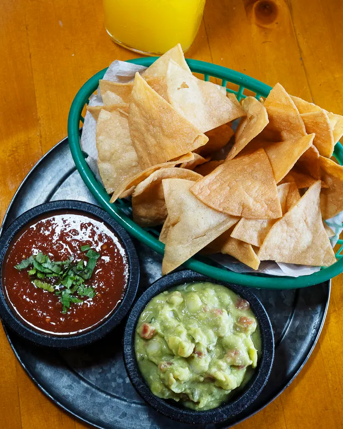 Los Cuervos Taqueria & Cantina: Casual Mexican Spot in Fraserhood