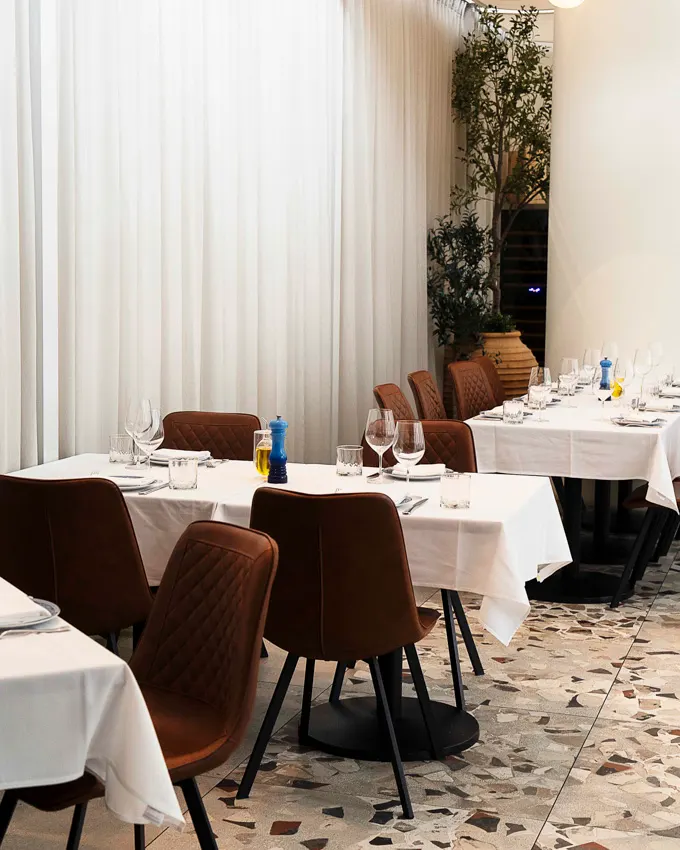 Hydra Estiatorio Delivers a Coastal Greek Escape Downtown
