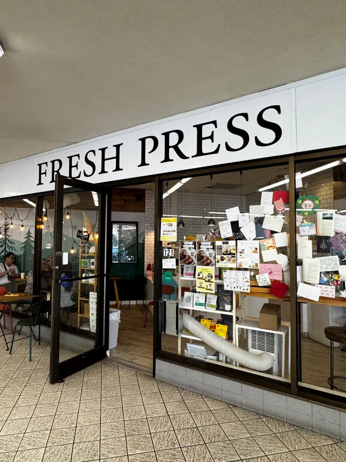 Fresh Press Coffee Bar: Coffee, Cakes, and Community