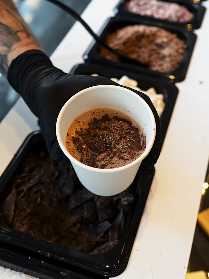 Fairmont Waterfront and HYPE Chocolate Launch Holiday Hot Chocolate Pop Up