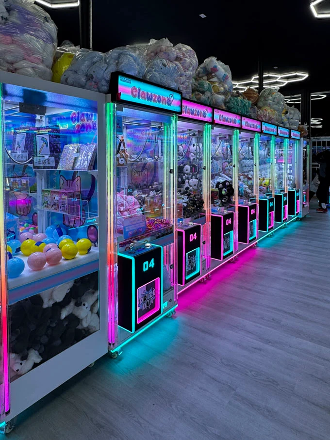 Clawzone Arcade Opens in Burnaby
