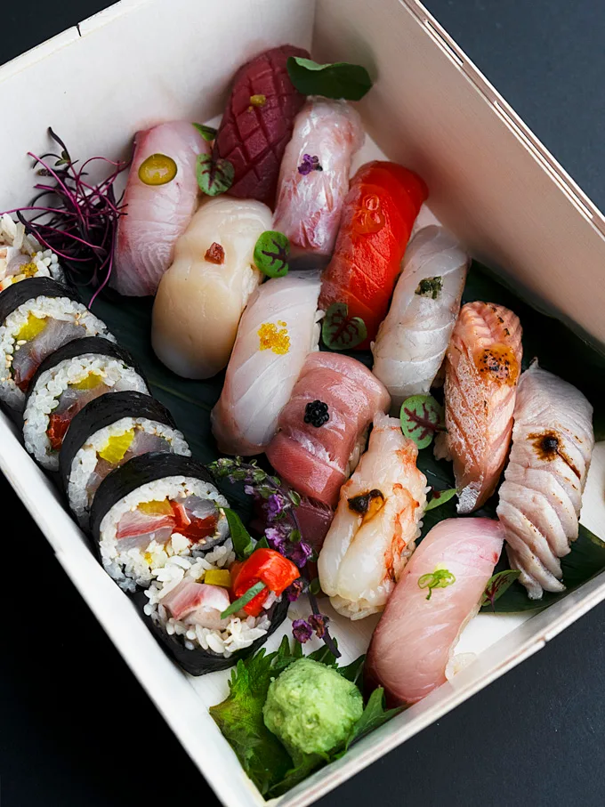Riz Sushi Holiday Omakase and Sashimi/Temaki Boxes