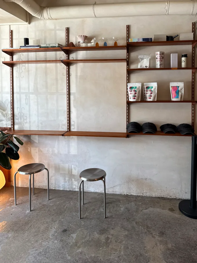 Cowdog Oak Street Vancouver, Living Wage Coffee Shop