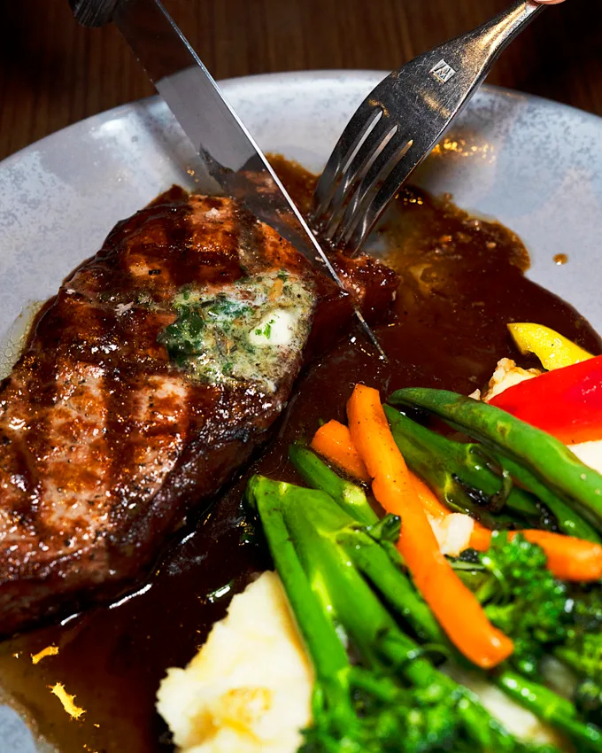 Dinner at P2B Restaurant + Bar, Vancouver