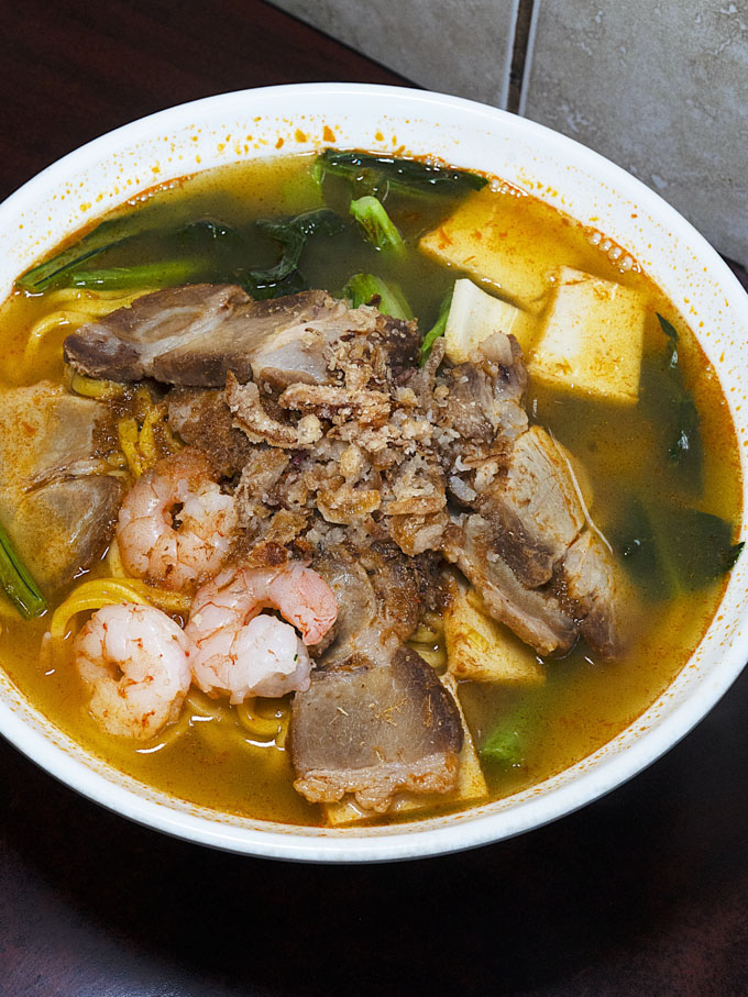 Hawkers Delight Deli Vancouver: Classic Southeast Asian Flavours
