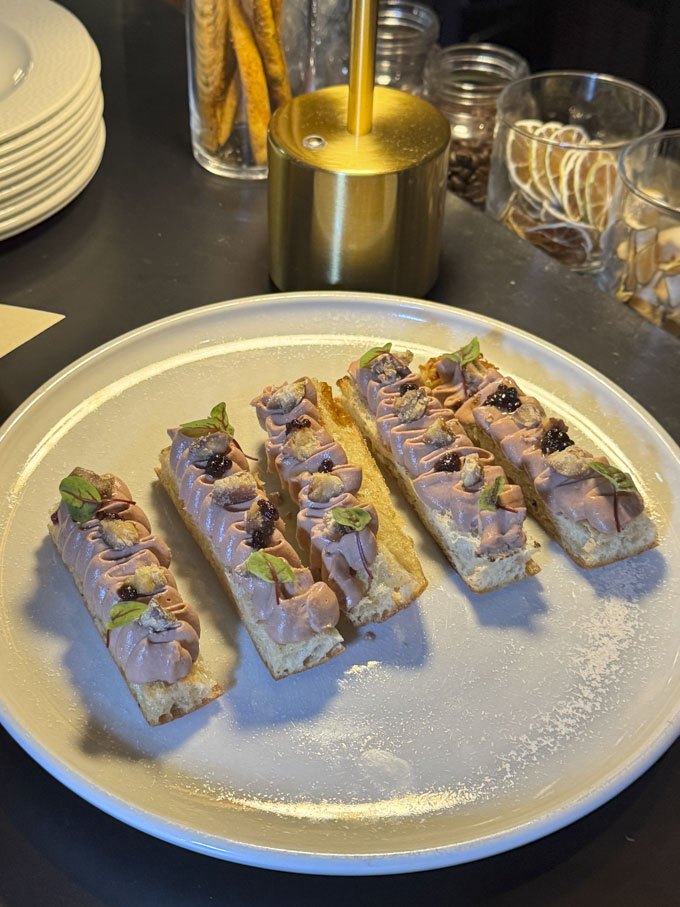 Carlino Aperitivo Happy Hour Highlights
