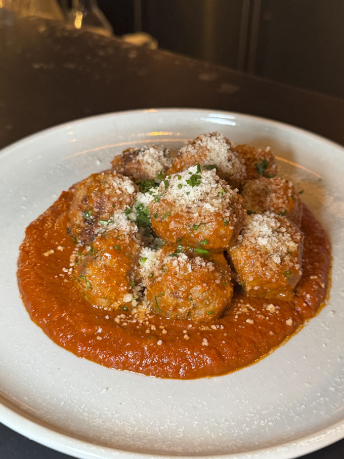 Carlino Aperitivo Happy Hour Highlights